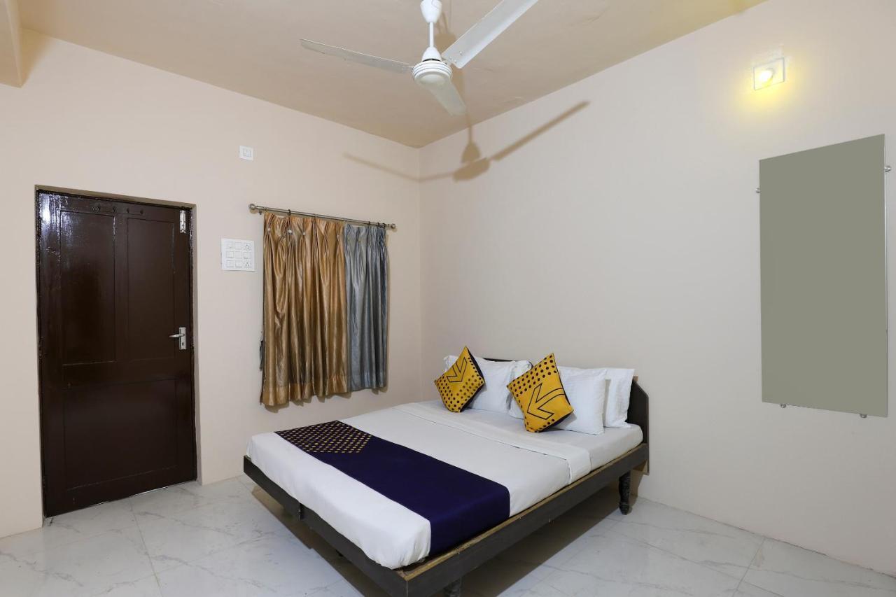 Jāmnagar Spot On 64818 Hotel Minal المظهر الخارجي الصورة